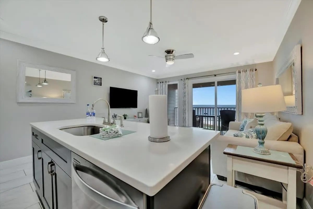 Pearl Suite A Balcony Bayview Suite & Htd Pool Тампа